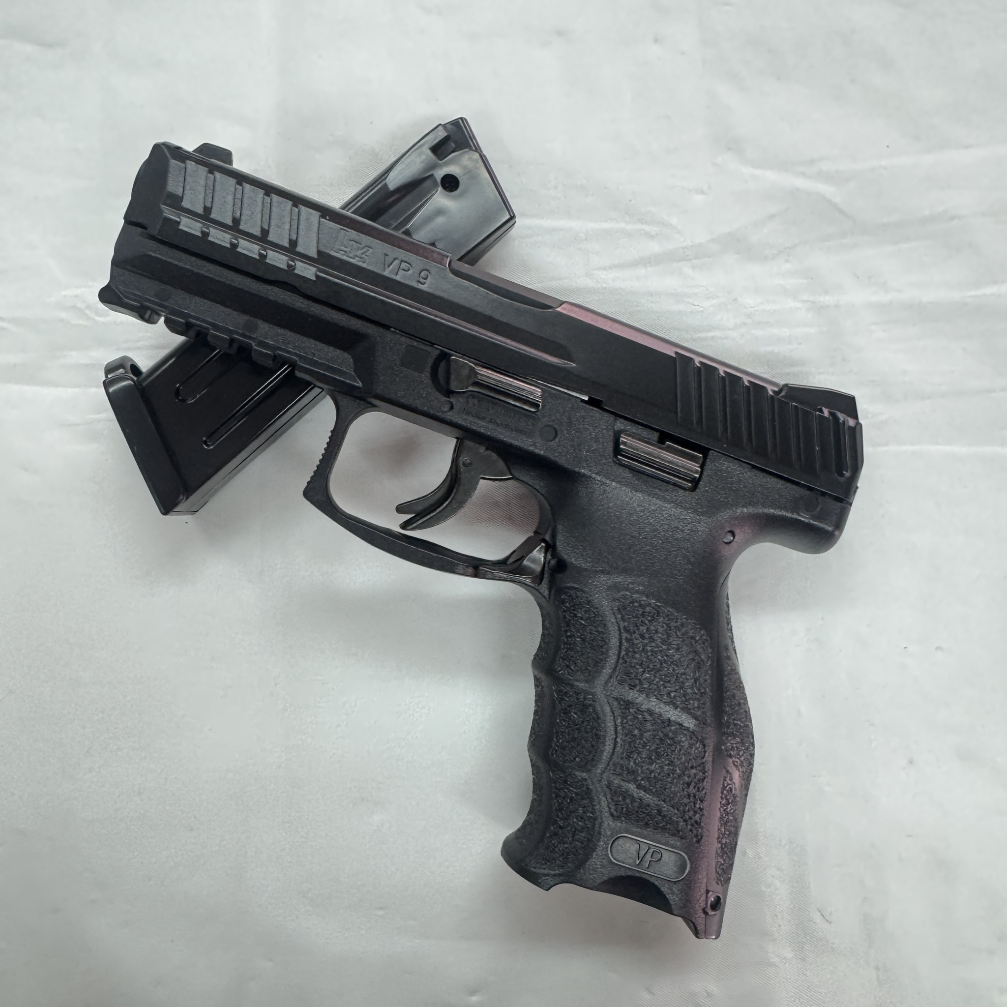 UMAREX　VP9