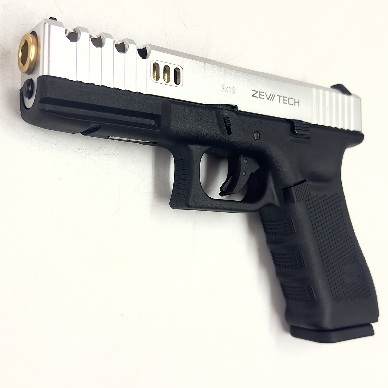 WE/G&P G17 ZEV シルバーデュアルトーン GBB