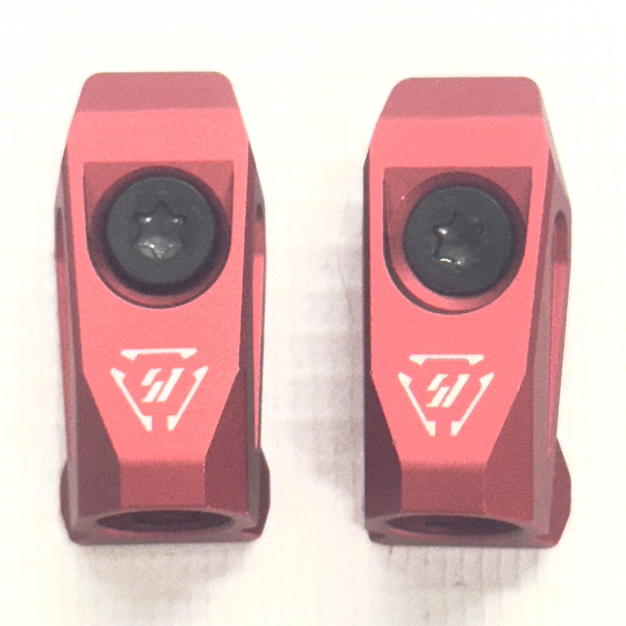 Strike Industries QDスリングマウント M-Lok RED 2個セット