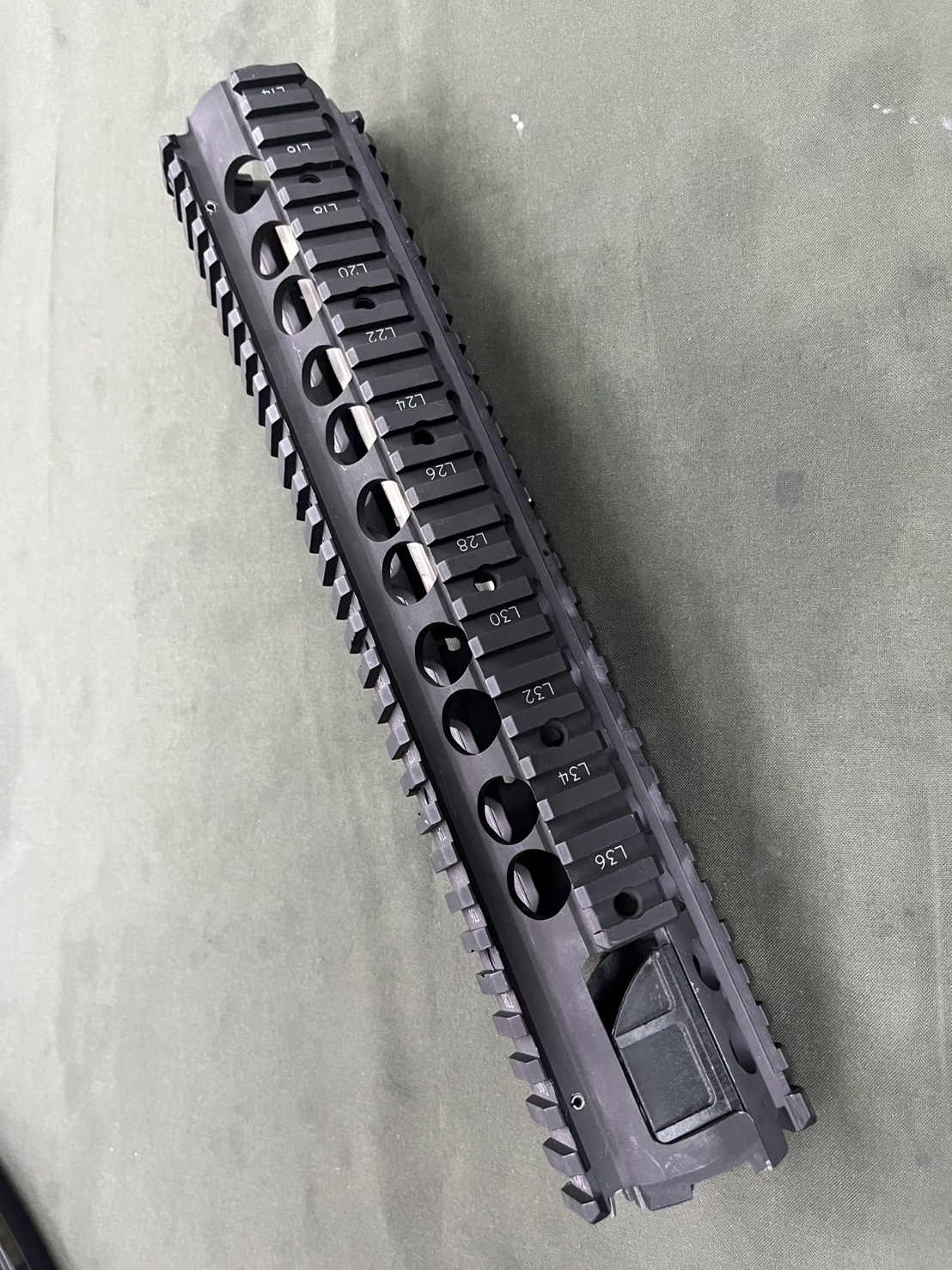 Knight's Armament co. M5 RAS M16A4ハンドガード