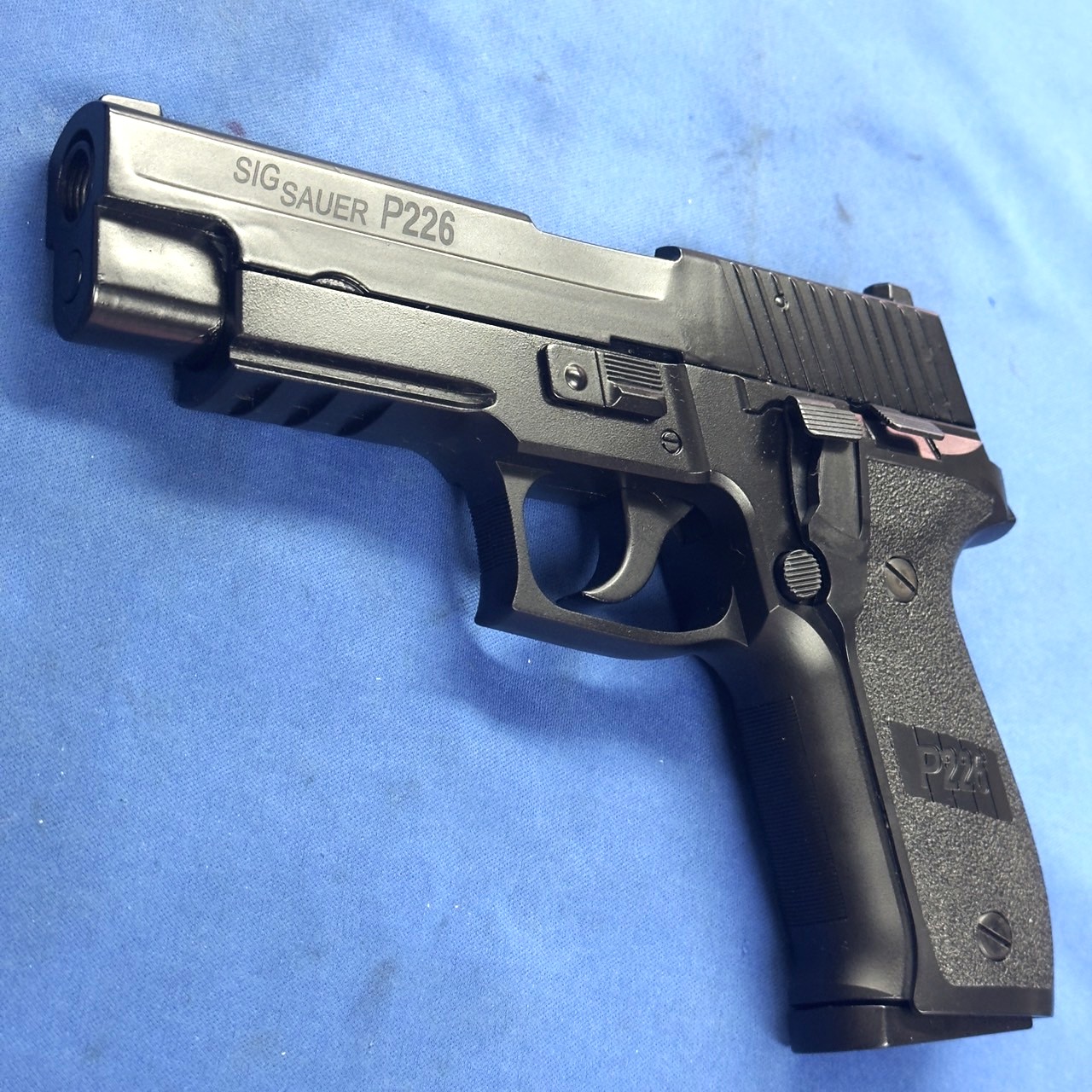 DOUBLE BELL №778 SIG SAUER P226R BK GBB