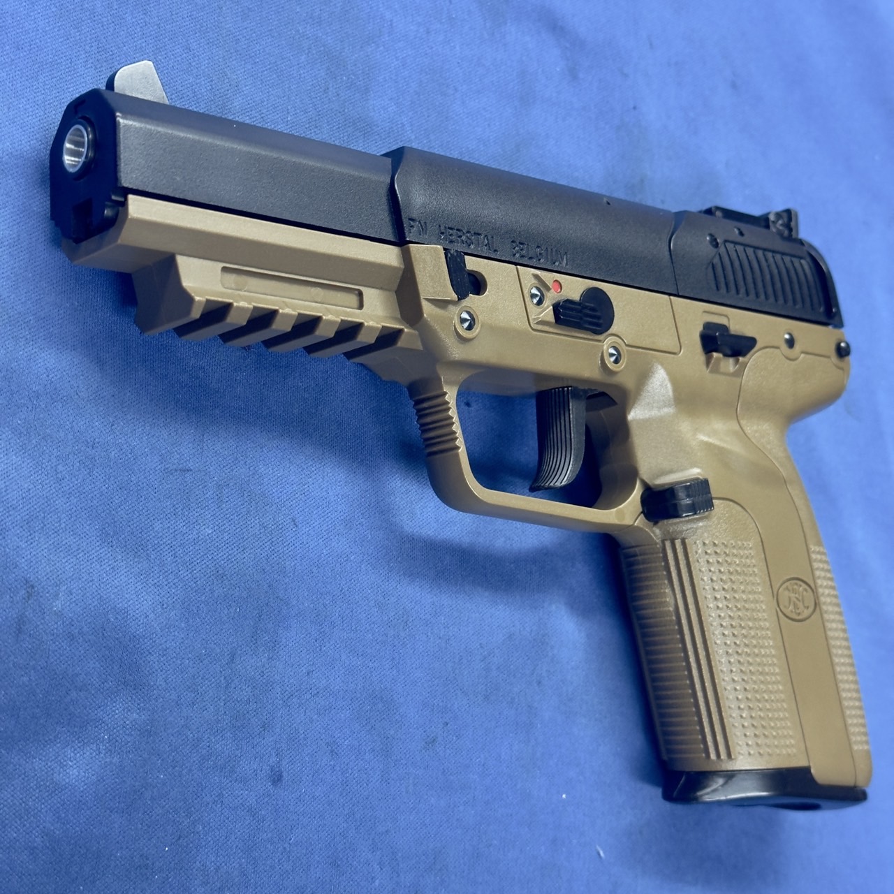 マルシン FN Five-seveN DE CO2GBB